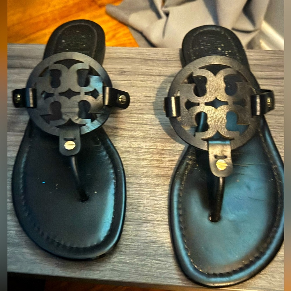 Tory Burch size 9 black miller sandal
